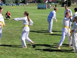 Vorführung zur Einweihung des Sportheims