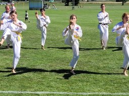 Vorführung zur Einweihung des Sportheims